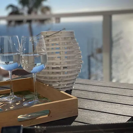 Casa Aita - Refurbished With Unparalleled Sea View شقة