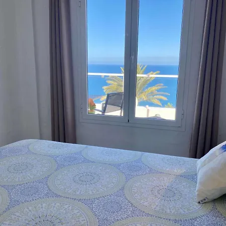 Casa Aita - Refurbished With Unparalleled Sea View شقة